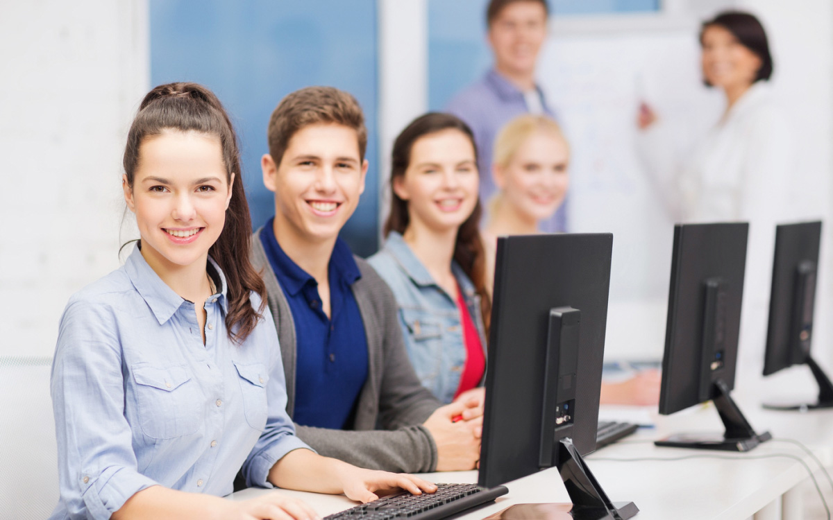 From Streaming to Online Learning – The Infrastructure Behind Digital Consumption